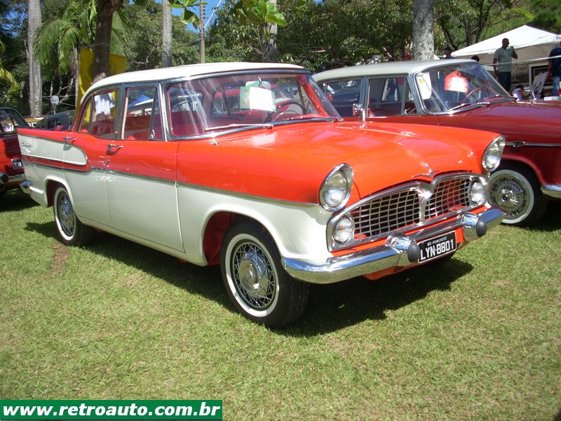 Simca Chambord: O primeiro automóvel brasileiro com motor V8