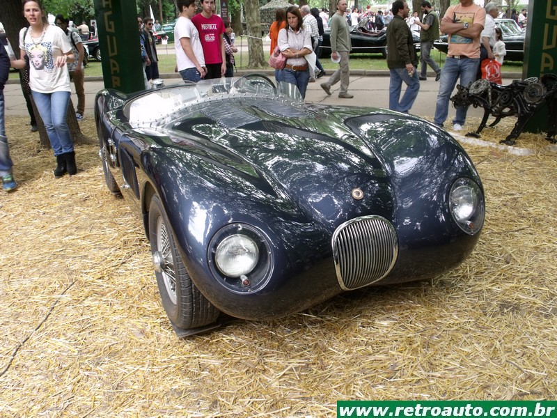 Lendas de Le Mans: Jaguar C-Type vencedor da prova 24 Horas de Le Mans em 1951 e 1953 e também da 12 Horas de Reims na França