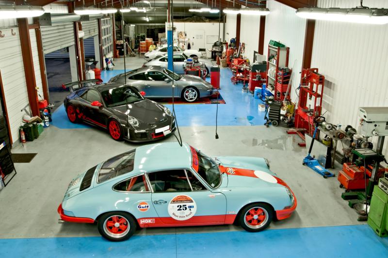 r conserta Porsche 911 destruído em trabalho de 100 horas