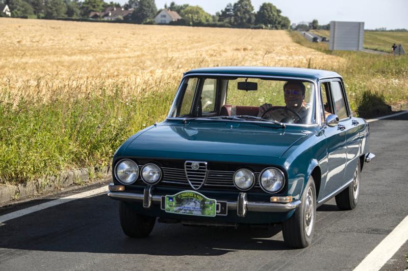 Alfa Romeo 1750 e 2000: Coração Esportivo para a Família