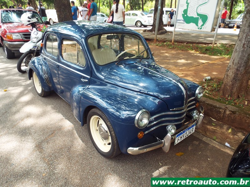 Renault 4CV o primeiro Renault O primeiro Renault Pós Guerra. Lançado há 80 anos