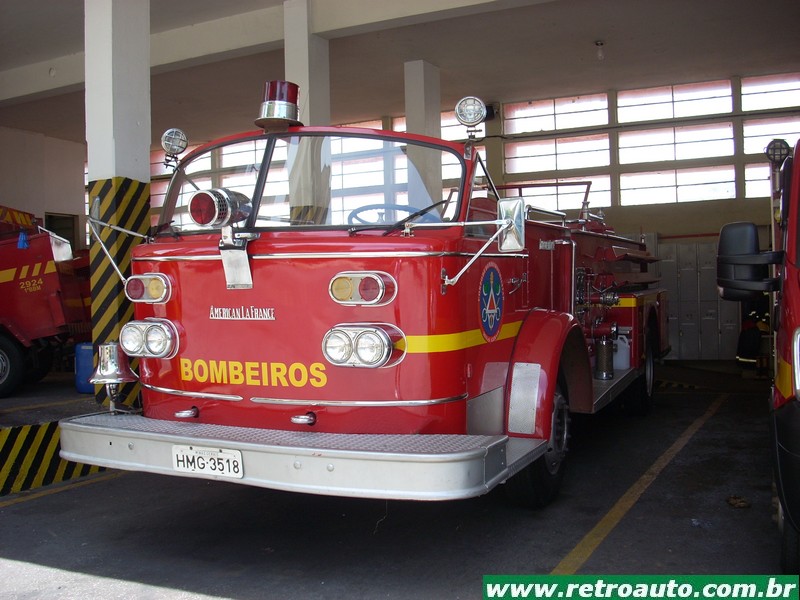 Veículos do Corpo de Bombeiros e Polícia Militar do Estado de Minas Gerais